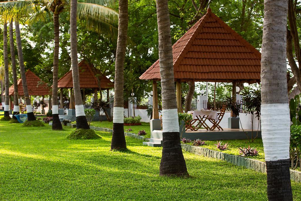 Great Trails Riverview Thanjavur By Grt Hotels Exterior foto